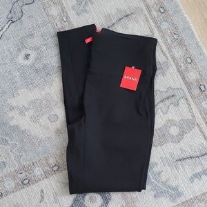 NWT Spanx Ankle Length Ponte Hem Slit Leggings Black SzS